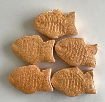 圧縮たいやきハンドタオル